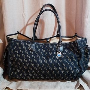 Dooney & Bourke Extra Large Tote